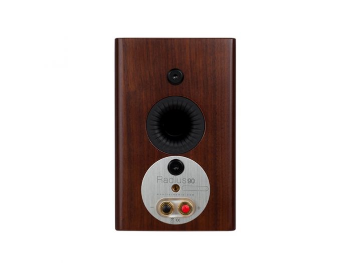 Monitor Audio Radius 90 – Kolumny podstawkowe Orzech 10