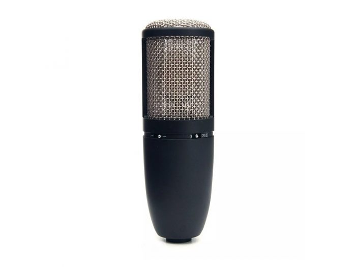 AKG P420 – Mikrofon pojemnościowy 9