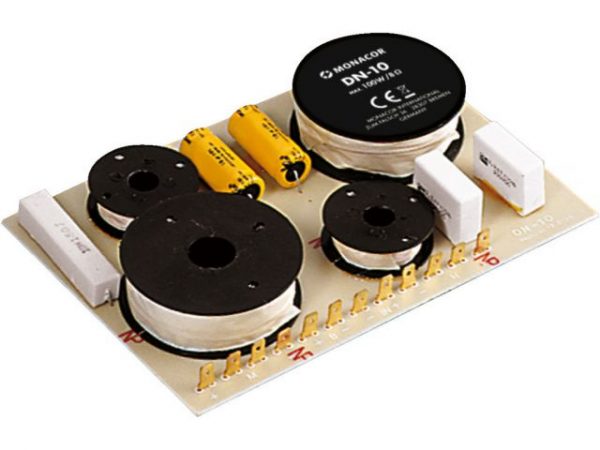 DN-10 - 3-drożna zwrotnica dla 8Ω