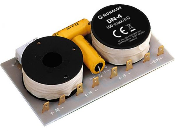 DN-4 - 3-drożna zwrotnica dla 8Ω