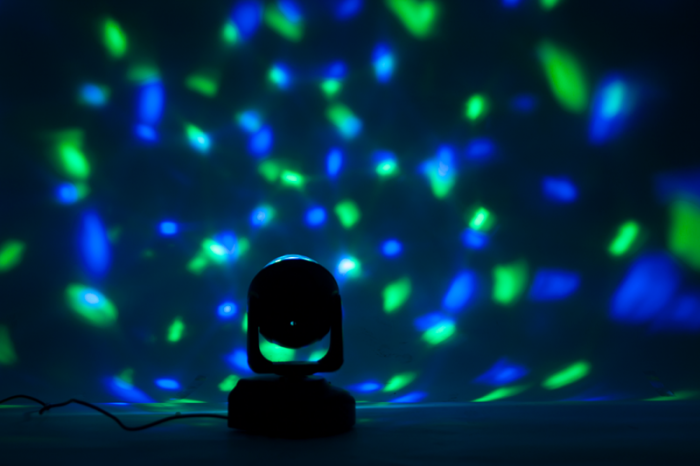 Ibiza Light – Głowa ruchoma z efektem Astro LED Ibiza LMH-ASTRO 11