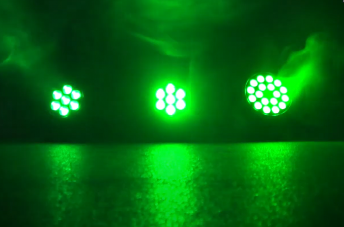 BeamZ – Reflektor LED Flat Par RGBAW-UV BeamZ BT280 7x10W 6w1 14