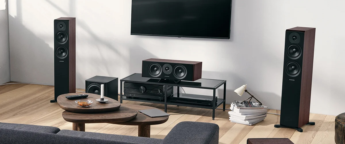 Emit 30_0001_DynaudioEmit30+25C+10_Walnut_02-1 Dynaudio Emit 30