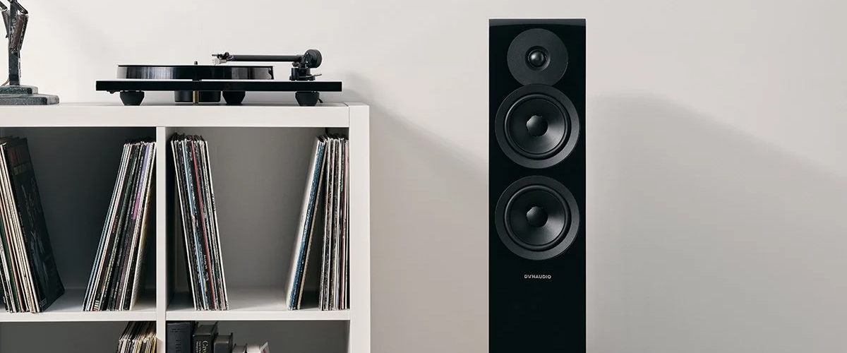 Emit 30_0003_DynaudioEmit30_Walnut_04-1 Dynaudio Emit 30
