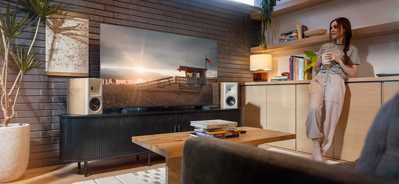 Klipsch The Fives II - lifestyle_0002_Klipsch-Fives_II-Life_06-RO-LAS Klipsch The Fives II